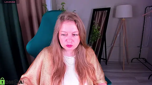 CleoXotie online show from May 27, 2026, 12:53 am