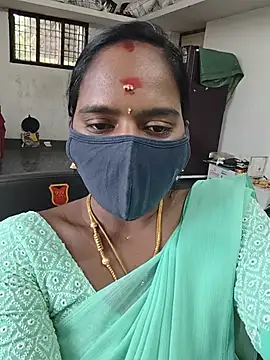 Snapshot of Tamil_Sangeetha chatting on July 7, 2026, 11:03 am Tamil Sangeetha online show from July 7, 2026, 11:03 am