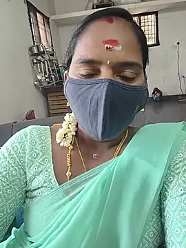Snapshot of Tamil_Sangeetha chatting on July 7, 2026, 6:58 am Tamil Sangeetha online show from July 7, 2026, 6:58 am