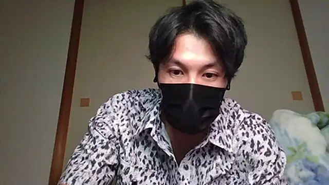 Snapshot of -YumaUemura- chatting on April 29, 2026, 1:15 pm -YumaUemura- online show from April 29, 2026, 1:15 pm
