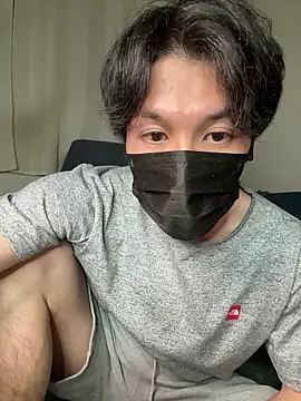 Snapshot of -YumaUemura- chatting on May 6, 2026, 2:10 pm -YumaUemura- online show from May 6, 2026, 2:10 pm