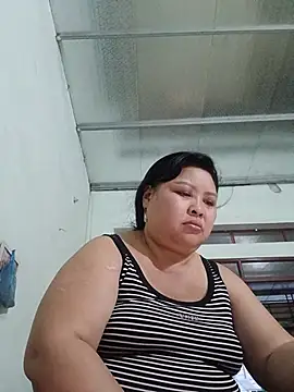 Snapshot of Monglan-c chatting on June 13, 2026, 12:03 pm Monglan-c online show from June 13, 2026, 12:03 pm