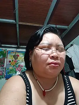 Snapshot of Monglan-c chatting on June 30, 2026, 12:43 am Monglan-c online show from June 30, 2026, 12:43 am