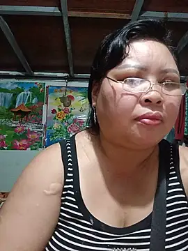 Snapshot of Monglan-c chatting on June 18, 2026, 10:42 am Monglan-c online show from June 18, 2026, 10:42 am