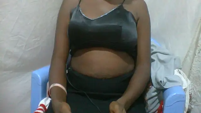 Snapshot of petite46 chatting on July 5, 2026, 3:55 am petite46 online show from July 5, 2026, 3:55 am