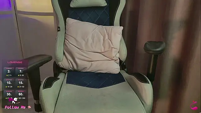 Snapshot of _Pelageyaa_ chatting on April 29, 2026, 8:37 pm Pelageyaa online show from April 29, 2026, 8:37 pm