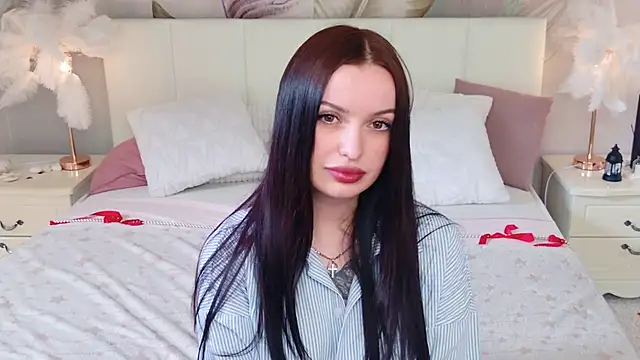 Dina Glow online show from June 12, 2026, 12:47 pm