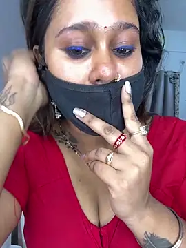 Sweet-Ellina online show from May 6, 2026, 6:28 am
