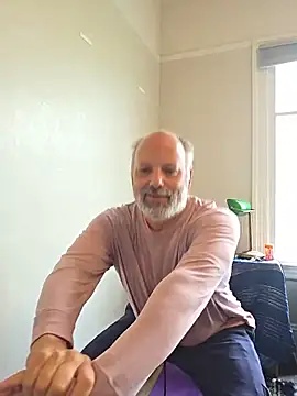 Snapshot of BiDadDreams chatting on June 21, 2026, 4:46 pm BiDadDreams online show from June 21, 2026, 4:46 pm