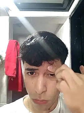 nico herrera   online show from April 7, 2026, 2:35 am