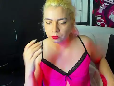 Snapshot of angellfemboy chatting on May 24, 2026, 7:14 pm angellfemboy online show from May 24, 2026, 7:14 pm