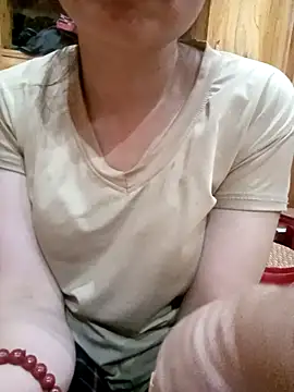 Snapshot of Vily-lonely chatting on April 15, 2026, 1:26 pm Vily-lonely online show from April 15, 2026, 1:26 pm