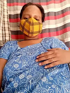 sapan sexe online show from May 13, 2026, 4:08 am