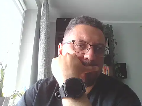 19cmSlave online show from May 12, 2026, 9:37 am