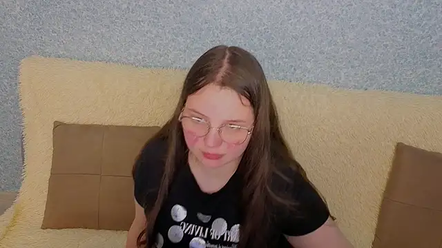 Snapshot of SofiDreamm chatting on April 21, 2026, 7:20 pm SofiDreamm online show from April 21, 2026, 7:20 pm