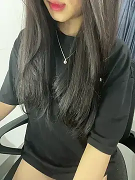 Snapshot of Annie_nii chatting on April 25, 2026, 8:28 am Annie nii online show from April 25, 2026, 8:28 am