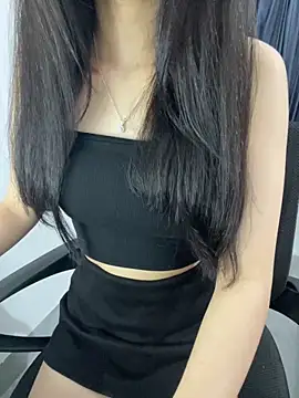 Annie nii online show from April 22, 2026, 2:57 pm