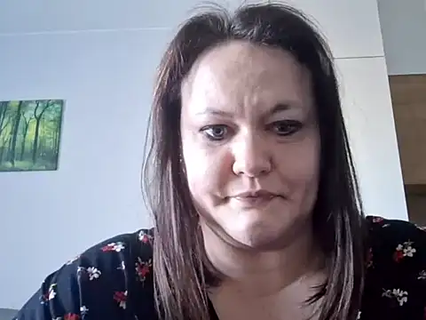 OpheliaMilf online show from April 18, 2026, 1:13 pm