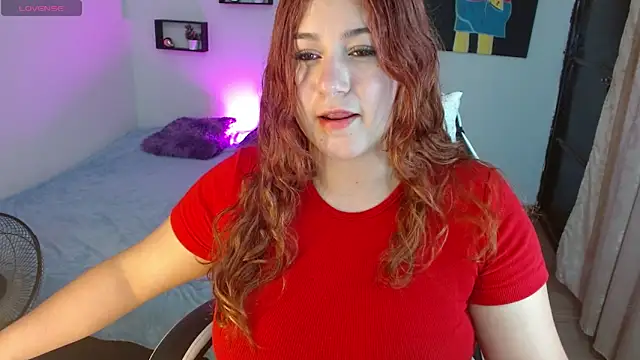 Snapshot of _Lucianaa_1 chatting on April 22, 2026, 3:46 am Lucianaa 1 online show from April 22, 2026, 3:46 am