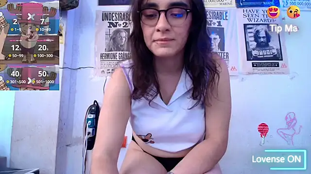 Snapshot of Ellaa_honey chatting on June 3, 2026, 6:12 pm Ellaa honey online show from June 3, 2026, 6:12 pm