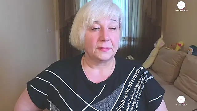Snapshot of Milane_Milky chatting on May 6, 2026, 4:38 am Milane Milky online show from May 6, 2026, 4:38 am