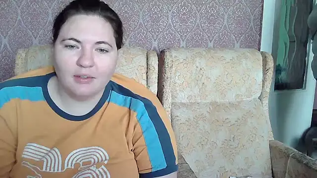 AmirahLaveyQx online show from April 11, 2026, 9:46 am