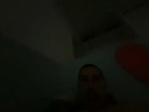 Snapshot of Rebeu_77 chatting on May 17, 2026, 1:44 pm Rebeu 77 online show from May 17, 2026, 1:44 pm