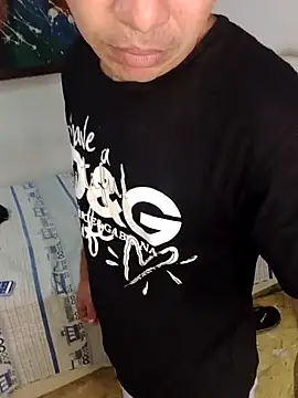 celeste leon07 online show from April 9, 2026, 1:07 am