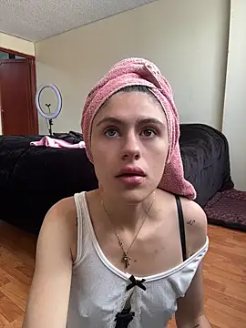 Snapshot of Lia_fire chatting on May 23, 2026, 5:56 pm Lia fire online show from May 23, 2026, 5:56 pm
