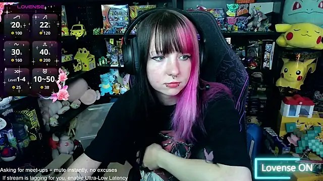 CutieTracer online show from June 10, 2026, 4:08 pm