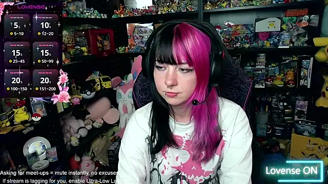 CutieTracer online show from June 22, 2026, 7:11 pm