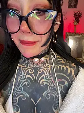 Musedreams online show from April 8, 2026, 1:29 am