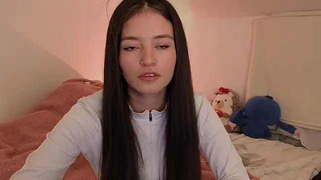 AMELIEEEX online show from April 14, 2026, 3:33 am