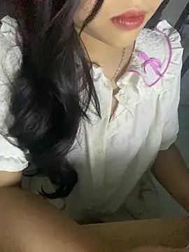 Snapshot of Rosecute11 chatting on April 10, 2026, 10:33 am Rosecute11 online show from April 10, 2026, 10:33 am