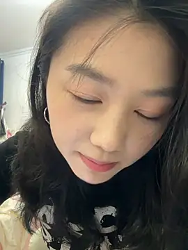 Snapshot of Shanshan_1267 chatting on June 6, 2026, 11:04 am Shanshan 1267 online show from June 6, 2026, 11:04 am