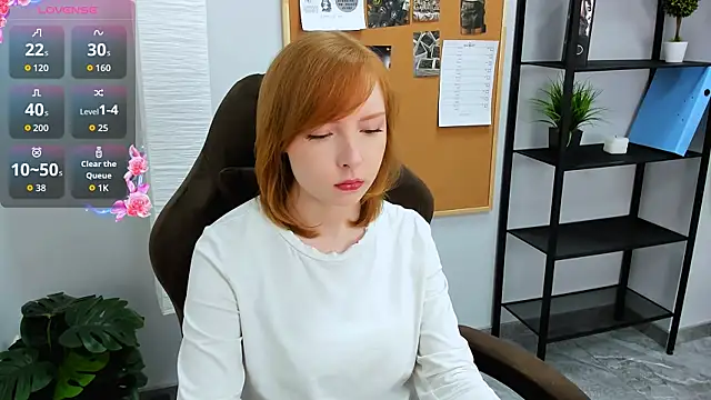 Snapshot of CherryCrushLove chatting on May 21, 2026, 6:00 am CherryCrushLove online show from May 21, 2026, 6:00 am
