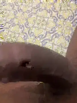 Momlover052 online show from April 3, 2026, 8:10 am