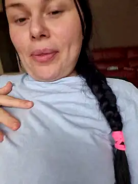 AliceX69 online show from April 1, 2026, 3:53 pm