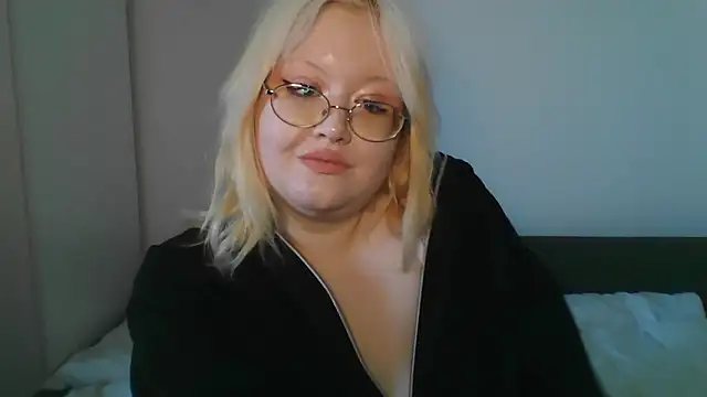 Elayne Sweet online show from April 8, 2026, 8:05 am
