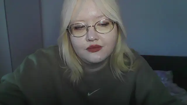 Elayne Sweet online show from May 15, 2026, 10:46 am