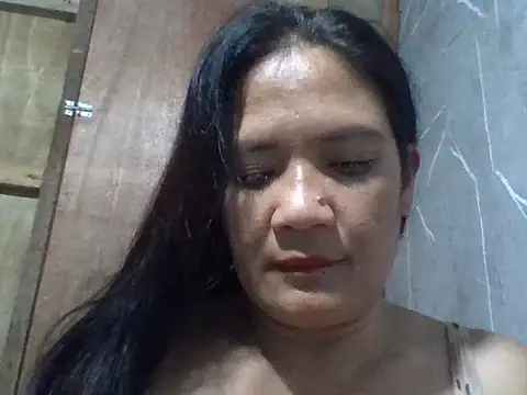 Snapshot of PinayZaira chatting on May 16, 2026, 7:02 pm PinayZaira online show from May 16, 2026, 7:02 pm