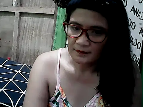 Snapshot of PinayZaira chatting on April 17, 2026, 5:54 am PinayZaira online show from April 17, 2026, 5:54 am