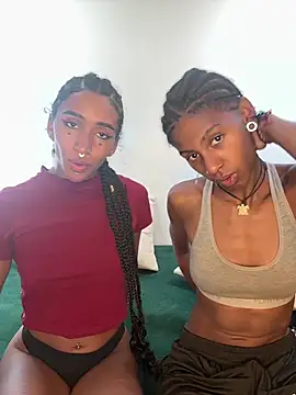 Snapshot of Sun_lynx_Love chatting on April 22, 2026, 6:58 pm Sun lynx Love online show from April 22, 2026, 6:58 pm