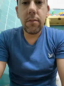 Snapshot of Charlond681 chatting on July 30, 2026, 8:57 am Charlond681 online show from July 30, 2026, 8:57 am