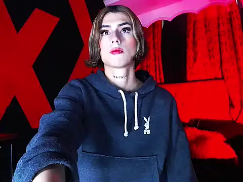 AlanFox1 online show from May 16, 2026, 1:32 pm