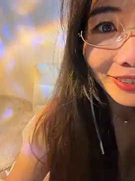 Snapshot of Xiaoyunduo1 chatting on May 5, 2026, 6:49 am Xiaoyunduo1 online show from May 5, 2026, 6:49 am