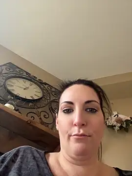 taylorsunshine online show from May 22, 2026, 5:44 pm