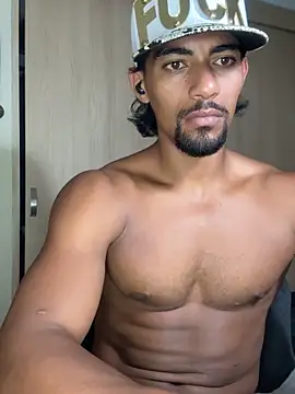 Snapshot of Puck_goodfellow chatting on May 12, 2026, 11:55 pm Puck goodfellow online show from May 12, 2026, 11:55 pm
