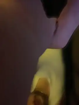 Snapshot of HotTemptation_ chatting on April 10, 2026, 6:48 pm HotTemptation online show from April 10, 2026, 6:48 pm