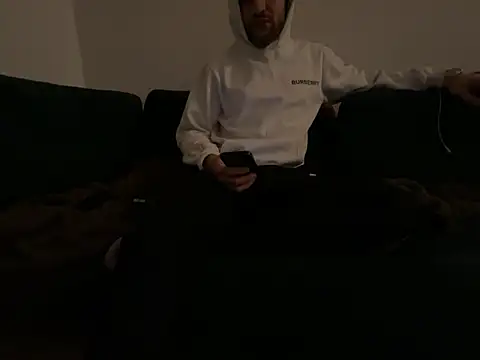 Snapshot of HotTemptation_ chatting on March 31, 2026, 9:39 pm HotTemptation online show from March 31, 2026, 9:39 pm